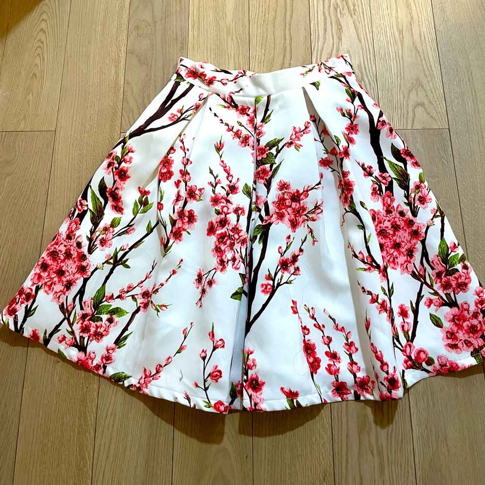 Like new floral A-line skirt